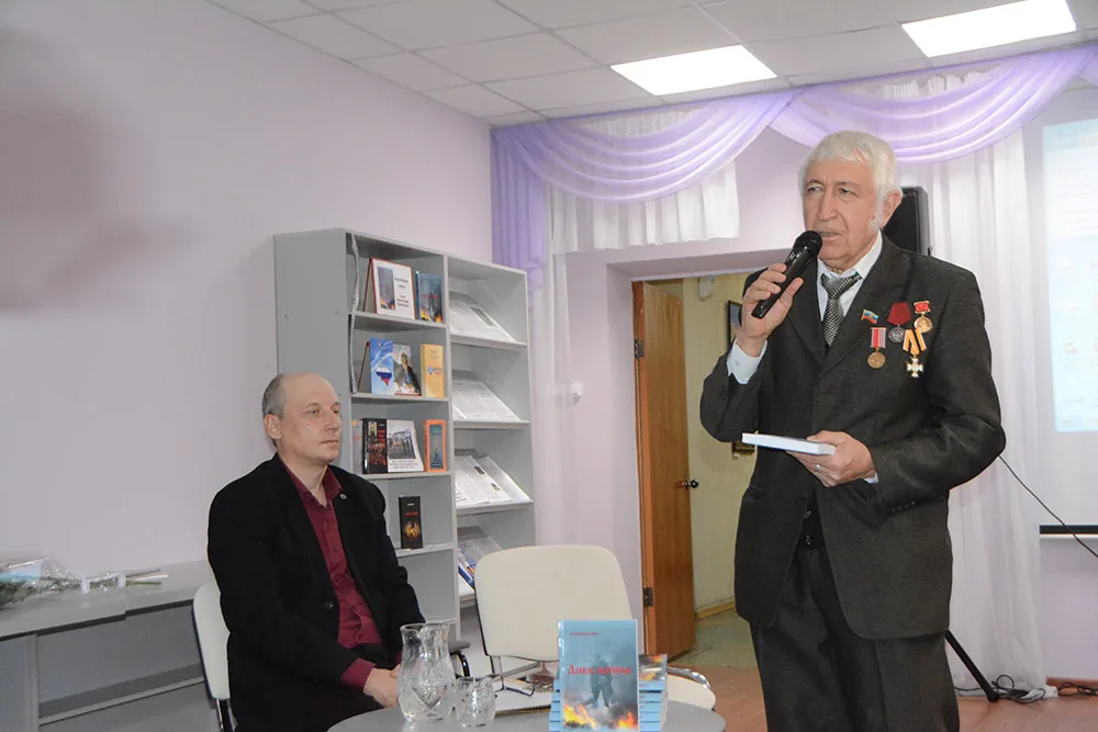 ПРЕЗЕНТАЦИЯ КНИГИ «ЛИКИ ВОЙНЫ» В ГОРОДСКОЙ ЦЕНТРАЛЬНОЙ БИБЛИОТЕКЕ